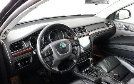 Skoda Superb III рестайлинг, 2013 год, 1 199 000 рублей, 8 фотография