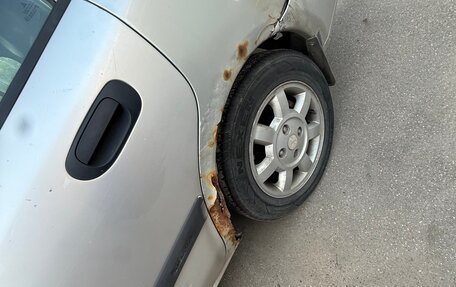 Mitsubishi Carisma I, 2003 год, 180 000 рублей, 3 фотография
