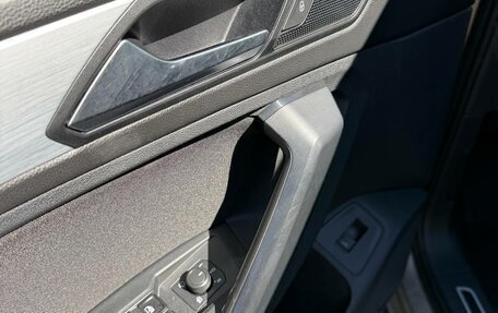 Volkswagen Tiguan II, 2018 год, 2 580 000 рублей, 14 фотография