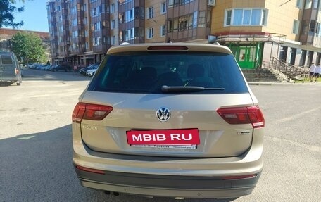 Volkswagen Tiguan II, 2018 год, 2 580 000 рублей, 5 фотография