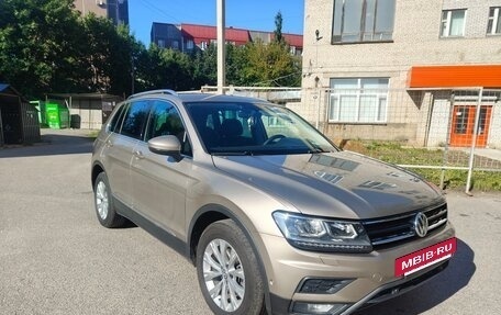 Volkswagen Tiguan II, 2018 год, 2 580 000 рублей, 7 фотография