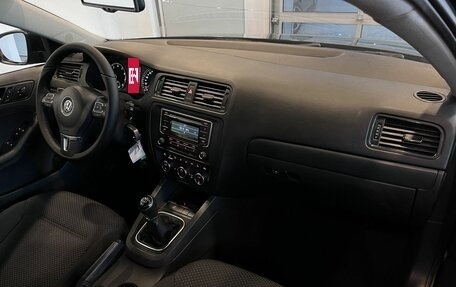 Volkswagen Jetta VI, 2014 год, 923 000 рублей, 12 фотография