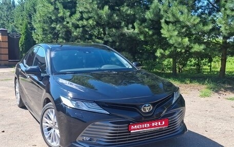 Toyota Camry, 2020 год, 3 750 000 рублей, 1 фотография
