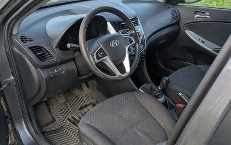 Hyundai Solaris II рестайлинг, 2013 год, 650 000 рублей, 8 фотография