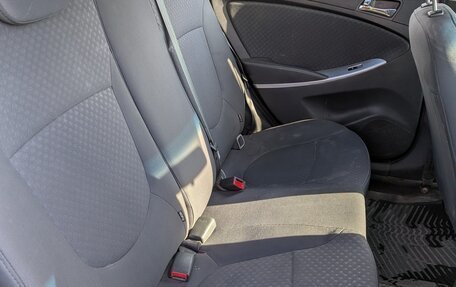 Hyundai Solaris II рестайлинг, 2013 год, 650 000 рублей, 12 фотография