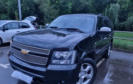 Chevrolet Tahoe III, 2013 год, 3 200 000 рублей, 1 фотография