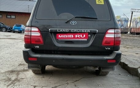 Toyota Land Cruiser 100 рестайлинг 2, 2004 год, 1 450 000 рублей, 4 фотография