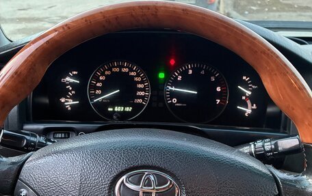 Toyota Land Cruiser 100 рестайлинг 2, 2004 год, 1 450 000 рублей, 17 фотография