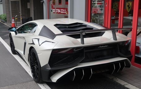 Lamborghini Aventador I рестайлинг, 2016 год, 49 500 000 рублей, 3 фотография
