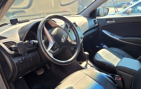 Hyundai Solaris II рестайлинг, 2016 год, 800 000 рублей, 6 фотография