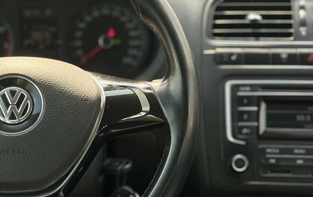 Volkswagen Polo VI (EU Market), 2015 год, 939 000 рублей, 25 фотография