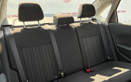Volkswagen Polo VI (EU Market), 2015 год, 939 000 рублей, 33 фотография