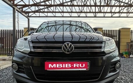 Volkswagen Tiguan I, 2012 год, 1 975 000 рублей, 2 фотография