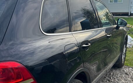 Volkswagen Touareg III, 2012 год, 2 000 000 рублей, 2 фотография