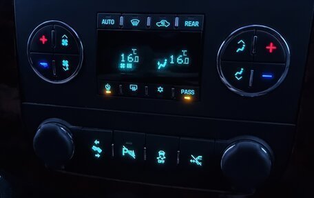Chevrolet Tahoe III, 2013 год, 3 200 000 рублей, 19 фотография