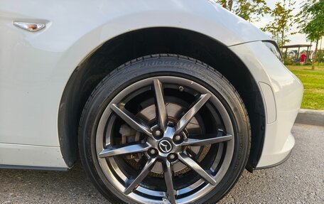 Mazda MX-5, 2019 год, 2 950 000 рублей, 12 фотография