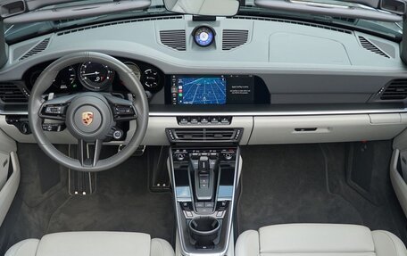 Porsche 911, 2021 год, 17 700 000 рублей, 13 фотография