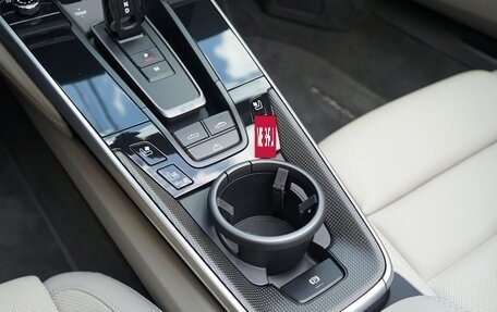 Porsche 911, 2021 год, 17 700 000 рублей, 27 фотография