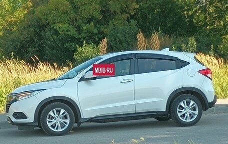 Honda Vezel, 2020 год, 2 510 000 рублей, 2 фотография