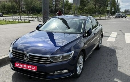 Volkswagen Passat B8 рестайлинг, 2017 год, 2 080 000 рублей, 2 фотография