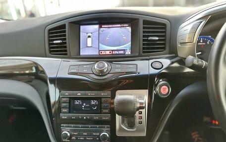 Nissan Elgrand III, 2018 год, 2 850 000 рублей, 2 фотография