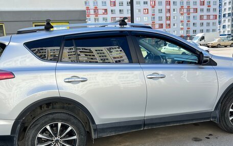Toyota RAV4, 2016 год, 1 950 000 рублей, 11 фотография