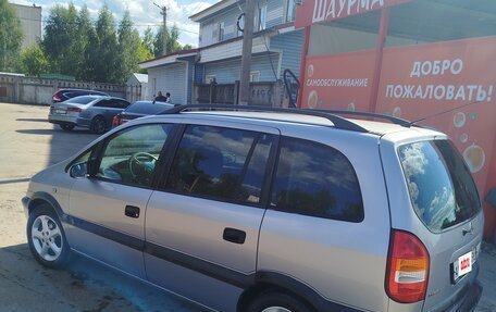 Opel Zafira A рестайлинг, 2002 год, 330 000 рублей, 3 фотография