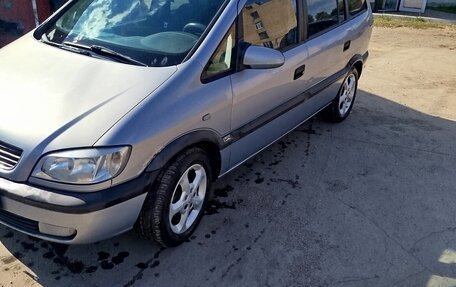 Opel Zafira A рестайлинг, 2002 год, 330 000 рублей, 5 фотография
