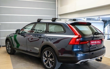 Volvo V90 Cross Country I рестайлинг, 2017 год, 3 349 000 рублей, 7 фотография