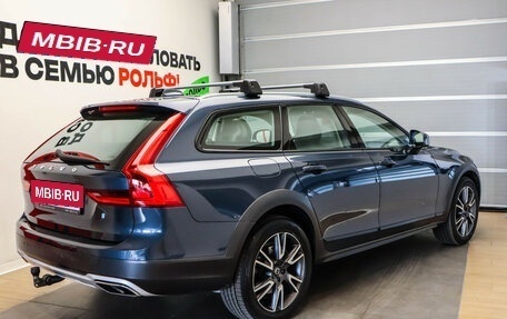 Volvo V90 Cross Country I рестайлинг, 2017 год, 3 349 000 рублей, 4 фотография