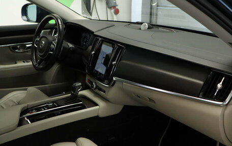 Volvo V90 Cross Country I рестайлинг, 2017 год, 3 349 000 рублей, 22 фотография