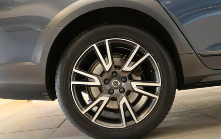 Volvo V90 Cross Country I рестайлинг, 2017 год, 3 349 000 рублей, 25 фотография