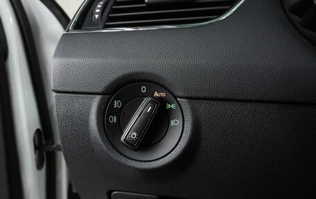 Skoda Octavia, 2018 год, 1 599 000 рублей, 13 фотография
