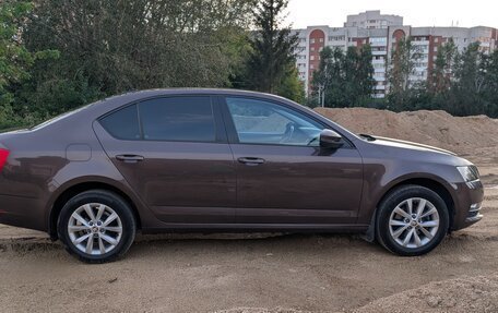 Skoda Octavia, 2018 год, 1 900 000 рублей, 13 фотография