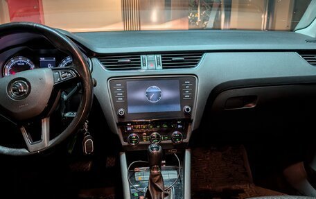 Skoda Octavia, 2018 год, 1 900 000 рублей, 17 фотография