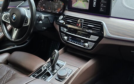 BMW 5 серия, 2020 год, 3 990 000 рублей, 10 фотография