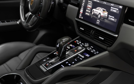 Porsche Cayenne III, 2020 год, 8 000 000 рублей, 29 фотография