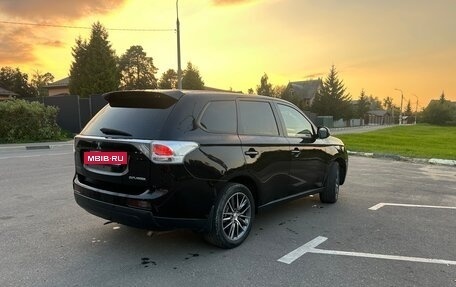 Mitsubishi Outlander III рестайлинг 3, 2012 год, 1 200 000 рублей, 3 фотография