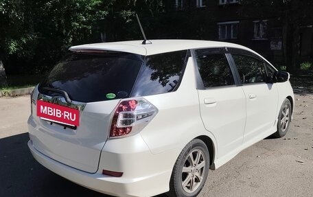 Honda Fit Shuttle I рестайлинг, 2013 год, 1 020 000 рублей, 3 фотография