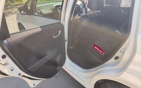 Honda Fit Shuttle I рестайлинг, 2013 год, 1 020 000 рублей, 15 фотография