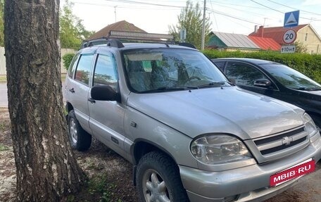 Chevrolet Niva I рестайлинг, 2004 год, 360 000 рублей, 2 фотография