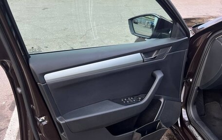 Skoda Superb III рестайлинг, 2018 год, 2 300 000 рублей, 12 фотография
