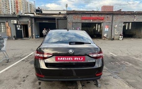 Skoda Superb III рестайлинг, 2018 год, 2 300 000 рублей, 4 фотография