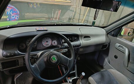 Skoda Felicia I рестайлинг, 1998 год, 150 000 рублей, 25 фотография