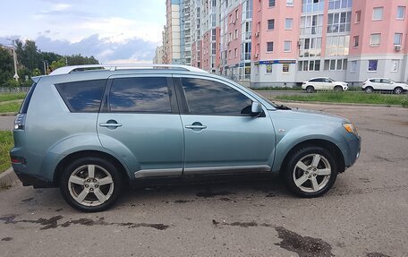Mitsubishi Outlander III рестайлинг 3, 2007 год, 550 000 рублей, 3 фотография
