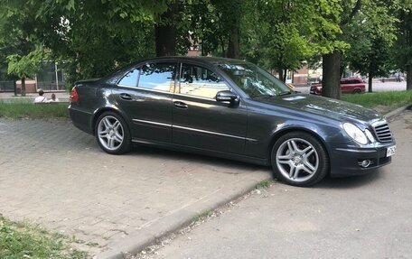 Mercedes-Benz E-Класс, 2008 год, 1 600 000 рублей, 2 фотография