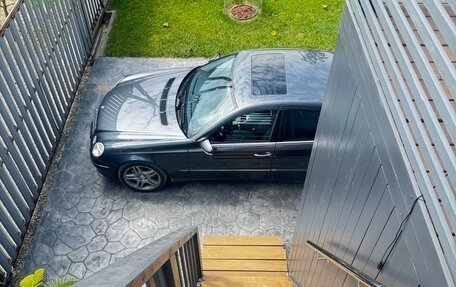 Mercedes-Benz E-Класс, 2008 год, 1 600 000 рублей, 13 фотография