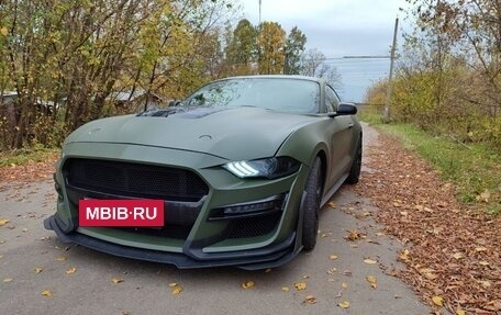 Ford Mustang VI рестайлинг, 2018 год, 3 200 000 рублей, 2 фотография