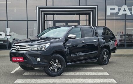 Toyota Hilux VIII, 2016 год, 2 998 000 рублей, 1 фотография