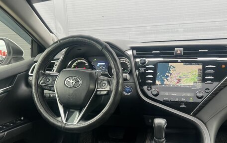 Toyota Camry, 2017 год, 2 610 000 рублей, 14 фотография